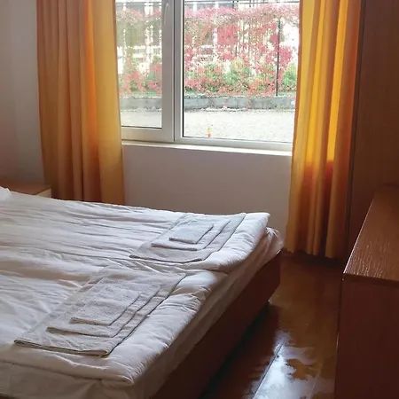شقة Two-bedroom In *