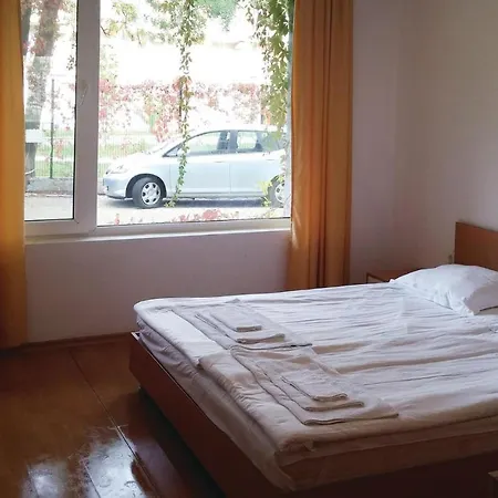 Two-bedroom In * ساني بيتش